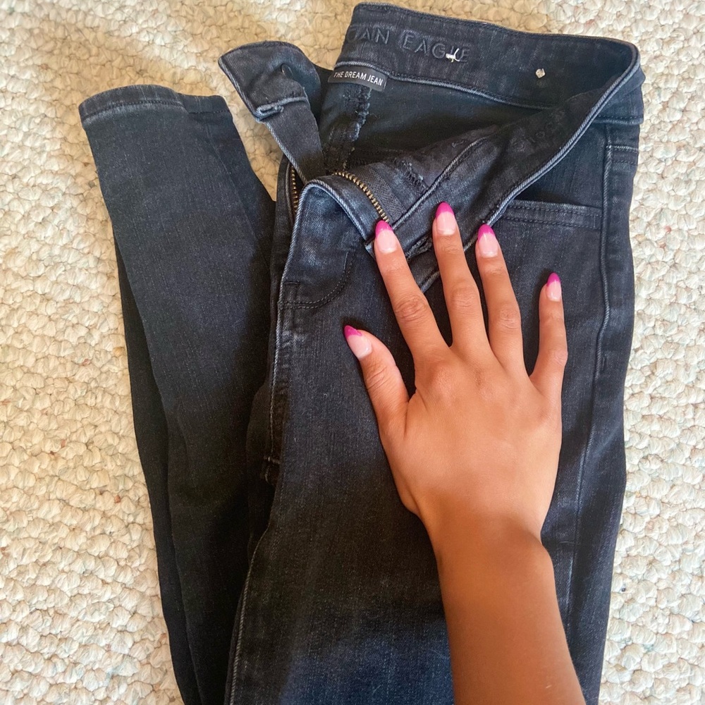 american eagan black skinny jeans.